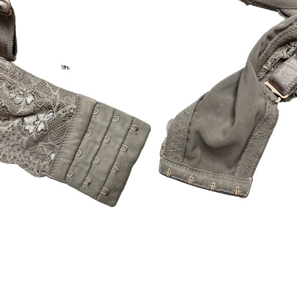 Torrid Curves 48D Gray Bra Lace Accent Lightly Lined Bow Plus Size Intimates - Picture 8 of 13